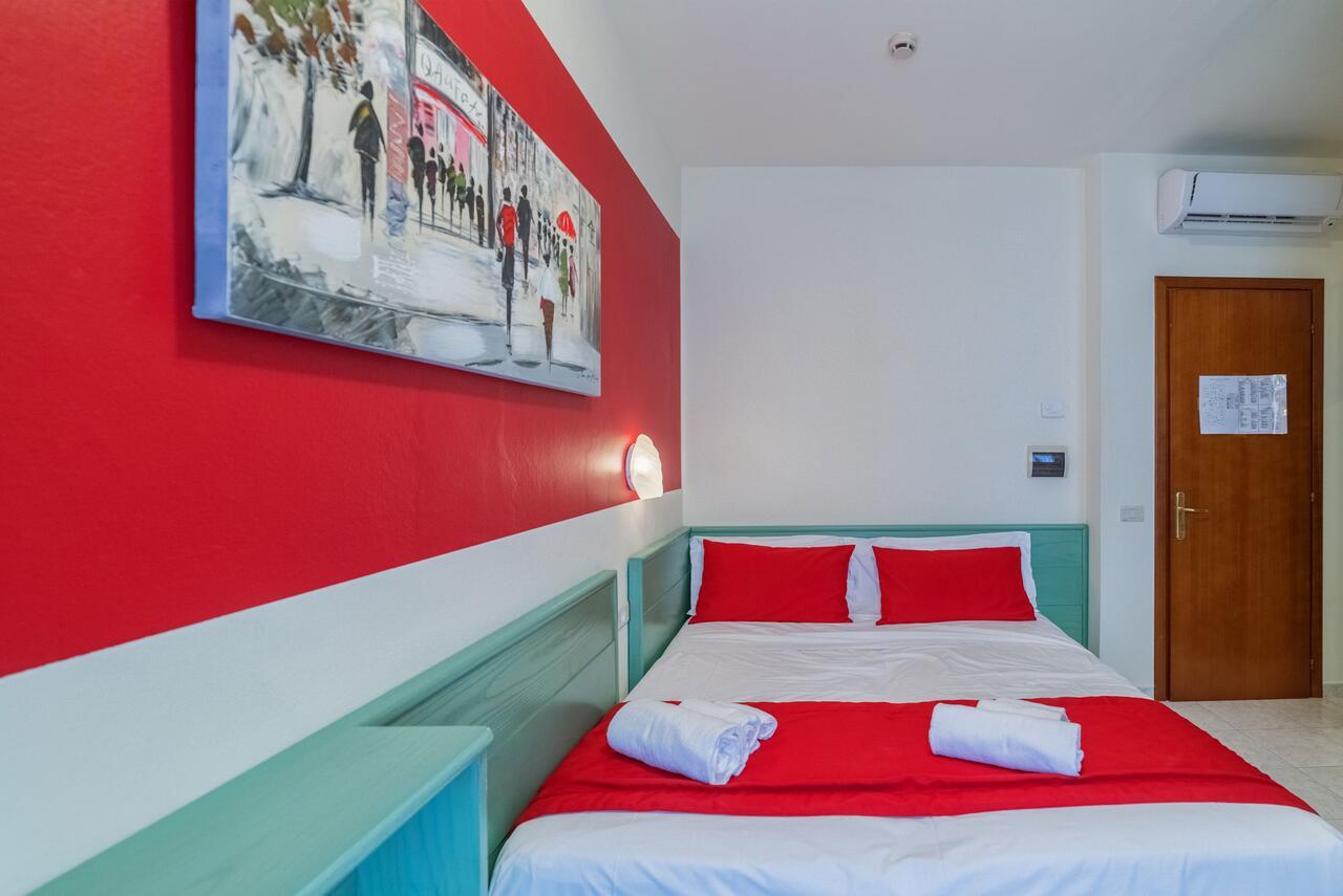 ביביונה Hotel Airone (Adults Only) מראה חיצוני תמונה
