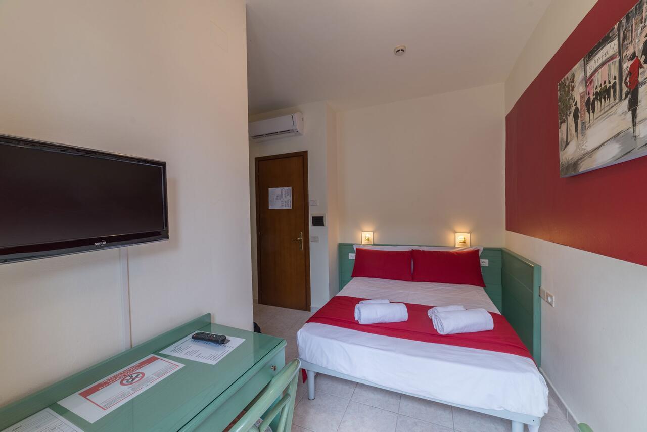ביביונה Hotel Airone (Adults Only) מראה חיצוני תמונה
