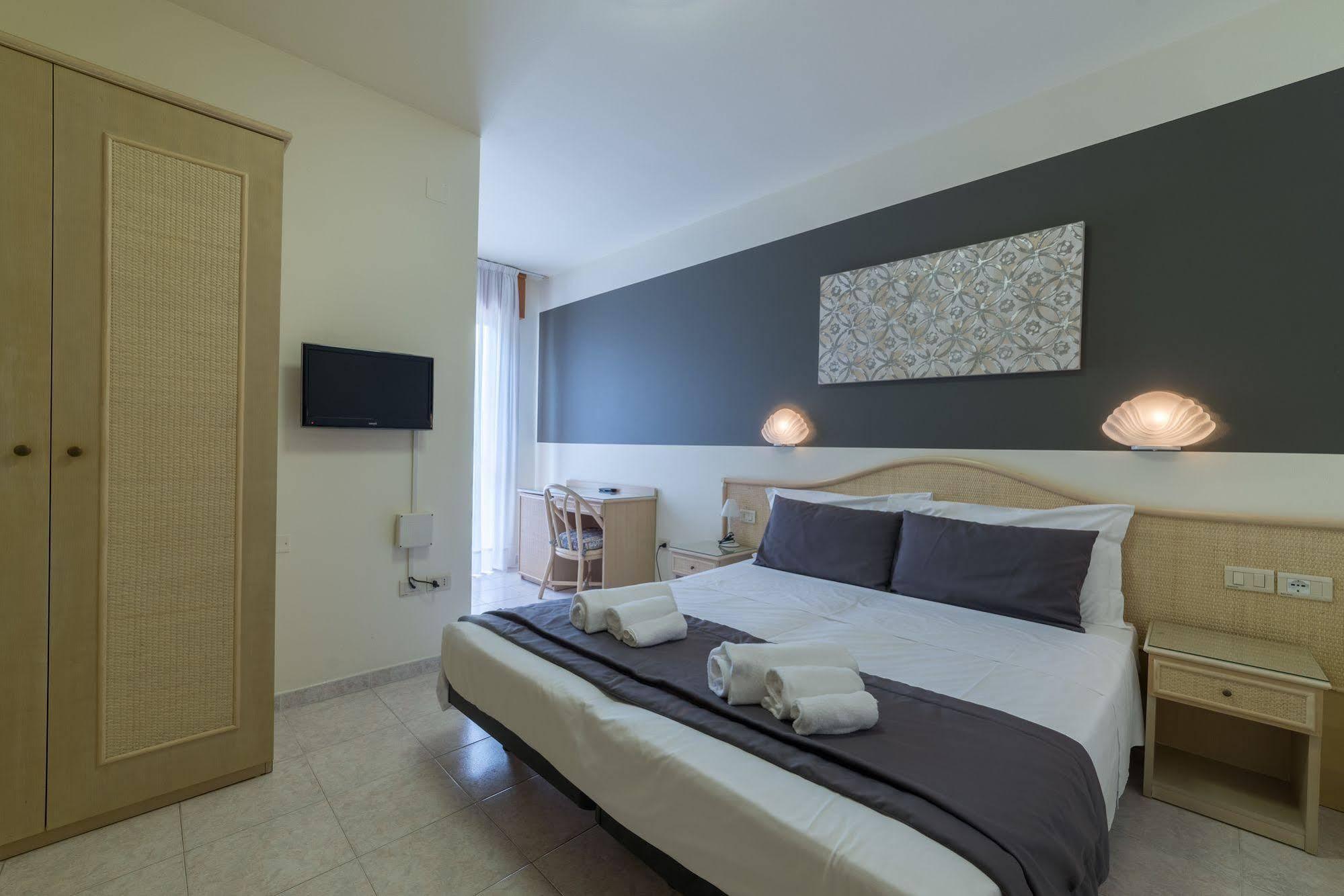 ביביונה Hotel Airone (Adults Only) מראה חיצוני תמונה