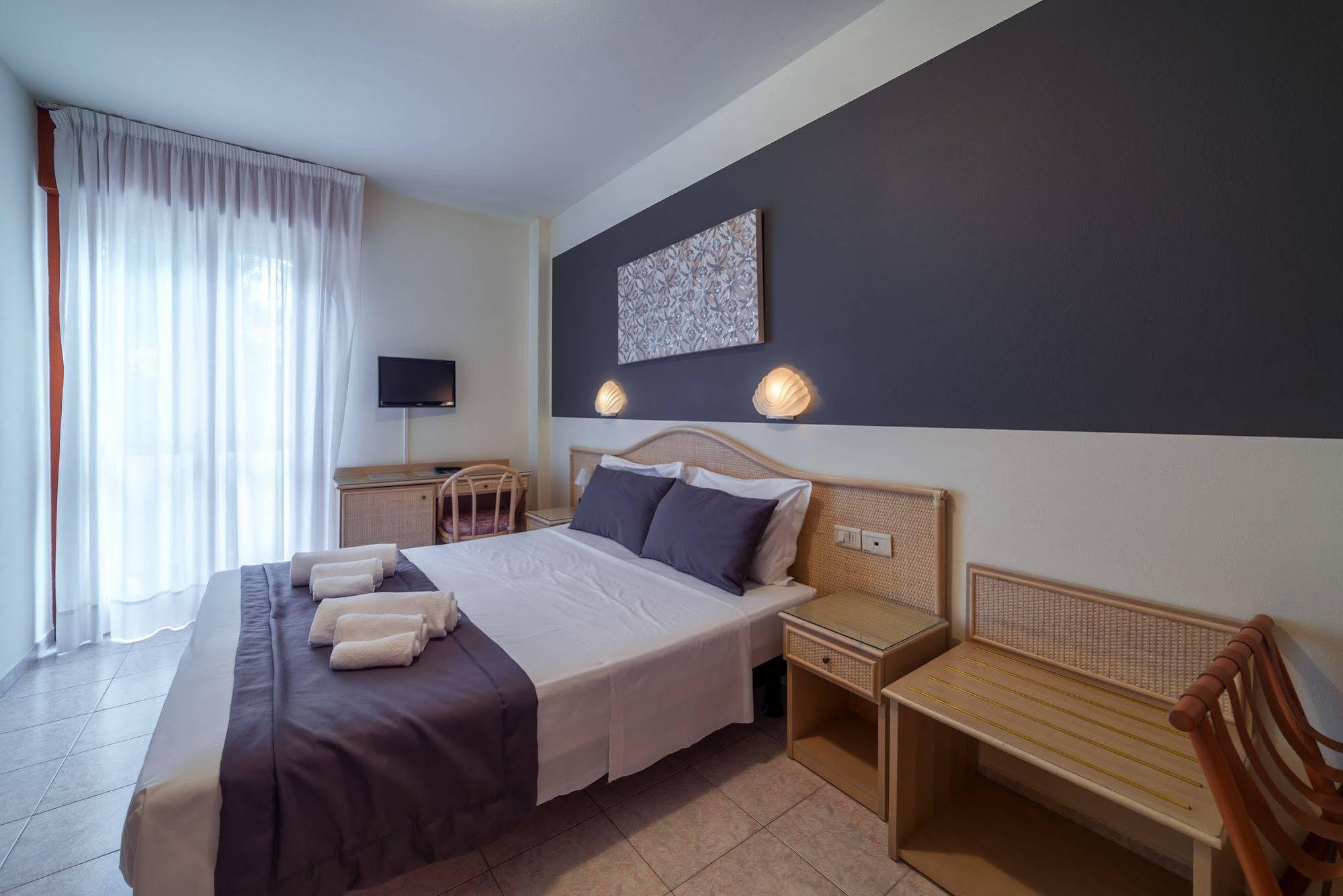 ביביונה Hotel Airone (Adults Only) מראה חיצוני תמונה