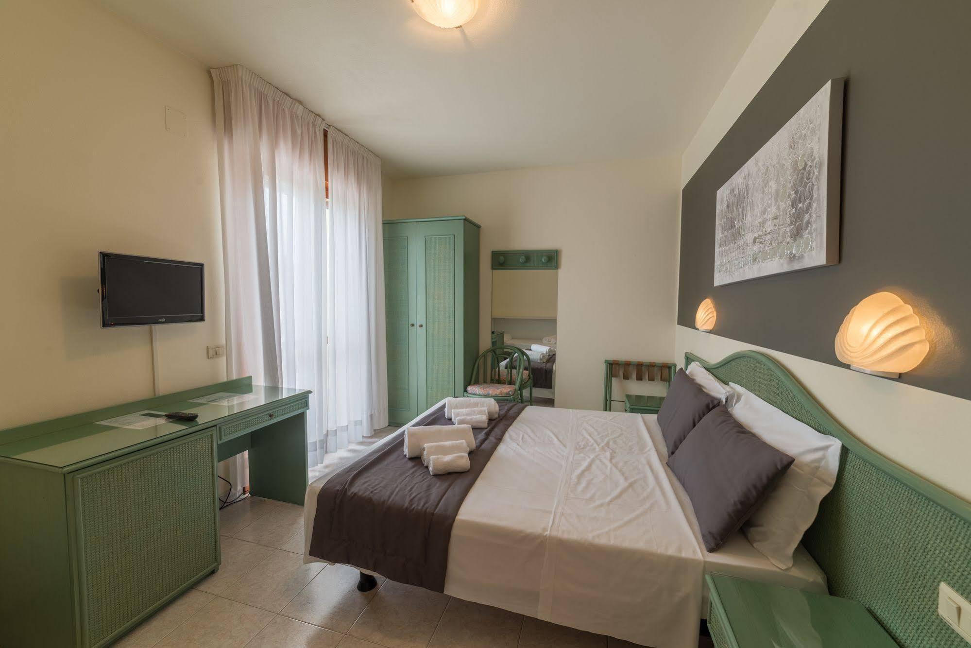 ביביונה Hotel Airone (Adults Only) מראה חיצוני תמונה